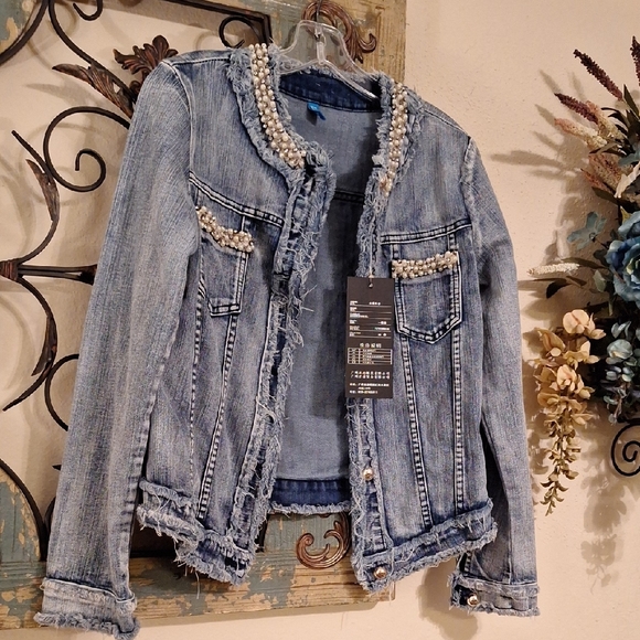LXQ Jackets & Blazers - Stylish Light Blue Denim Jacket with Pearl Accents. NWT Size Med